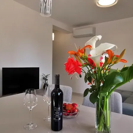 Apartment No.2